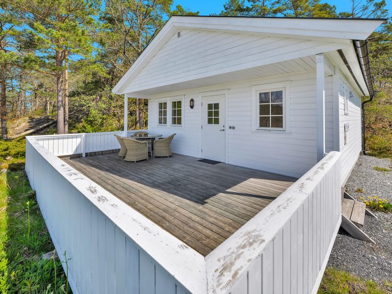 Hytta Sol og Måne med stor terrasse.